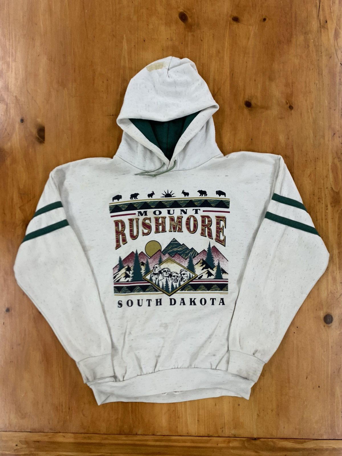 Vintage Crewneck Mount Rushmore South Dakota Vacation Hoodir T-Shirts, Hoodie, Sweatshirt | PodTeesHub.com