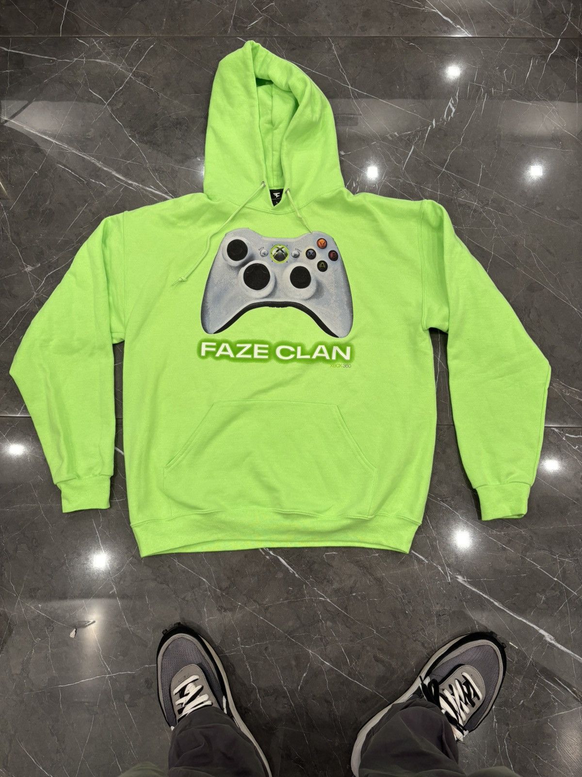Box 360 Controller Hoodie Large Rare Color Green T-Shirts, Sweatshirt | PodTeesHub.com