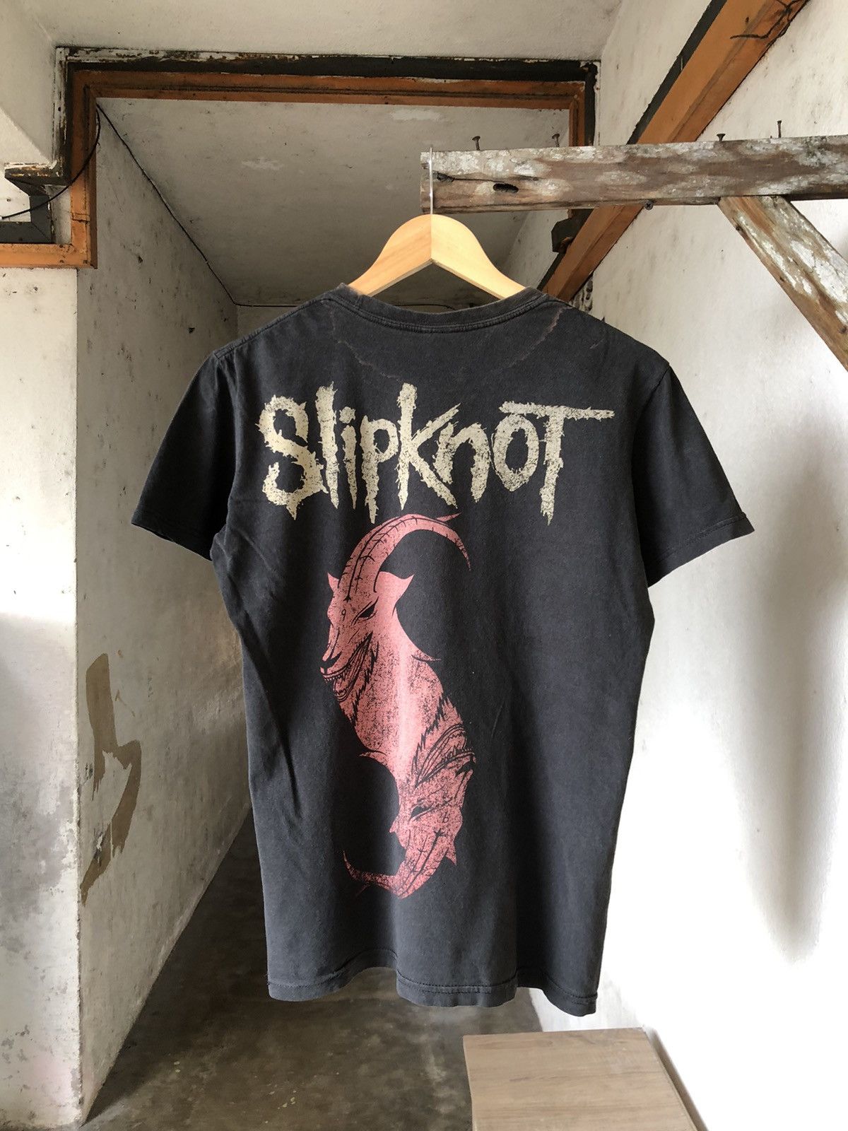 Band Tees Vintage Slipknot Over Graphic Distressed T Shirt Hoodie, Sweatshirt | PodTeesHub.com