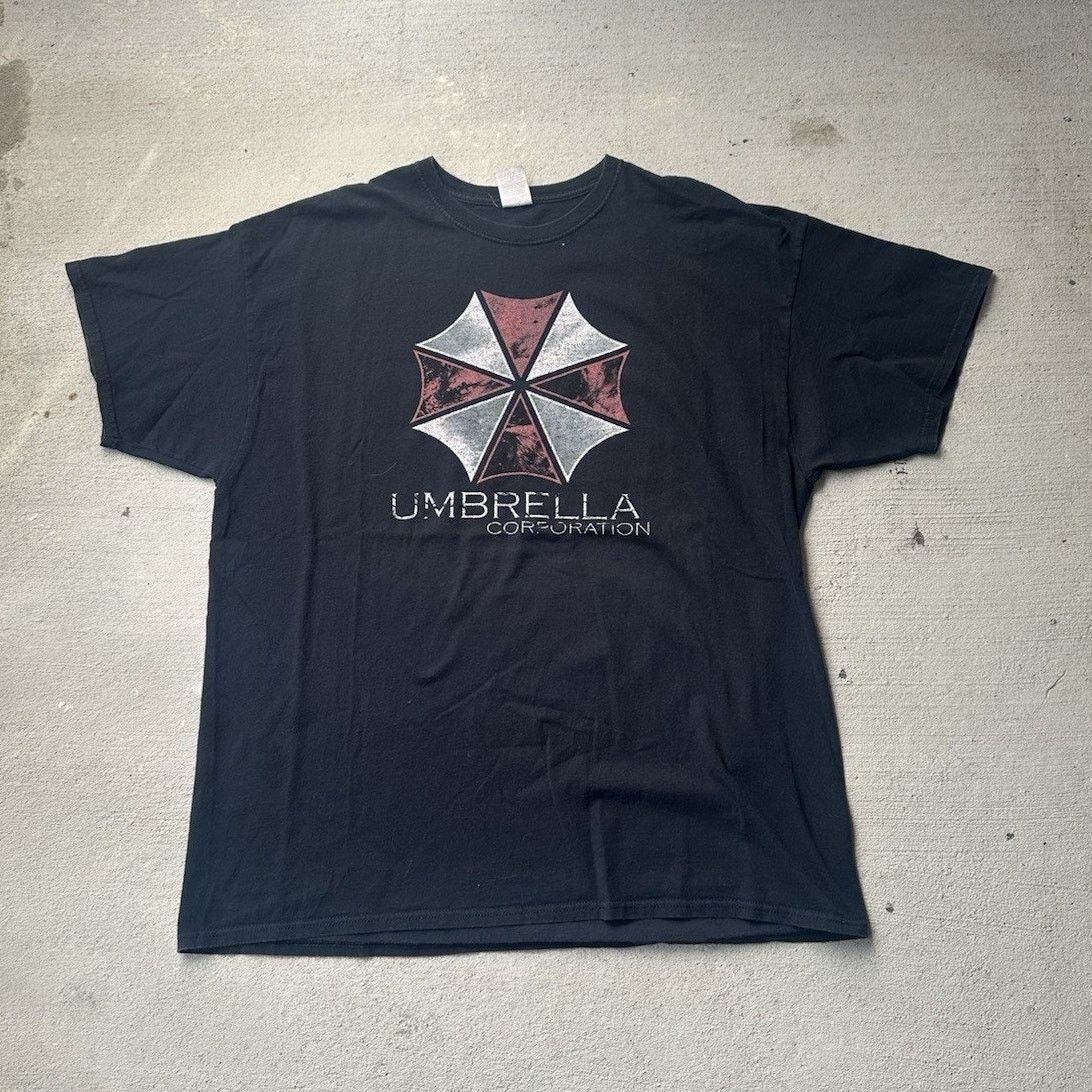 Vintage Resident Evil Umbrella Corporation Shirt Men S 2xl Hoodie, Sweatshirt | PodTeesHub.com