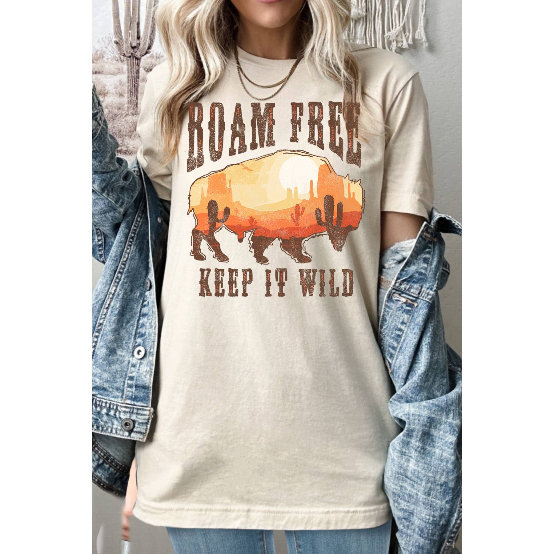 Roam Free Keep It Wild - Women's Graphic T-Shirt Hoodie, Sweatshirt | PodTeesHub.com