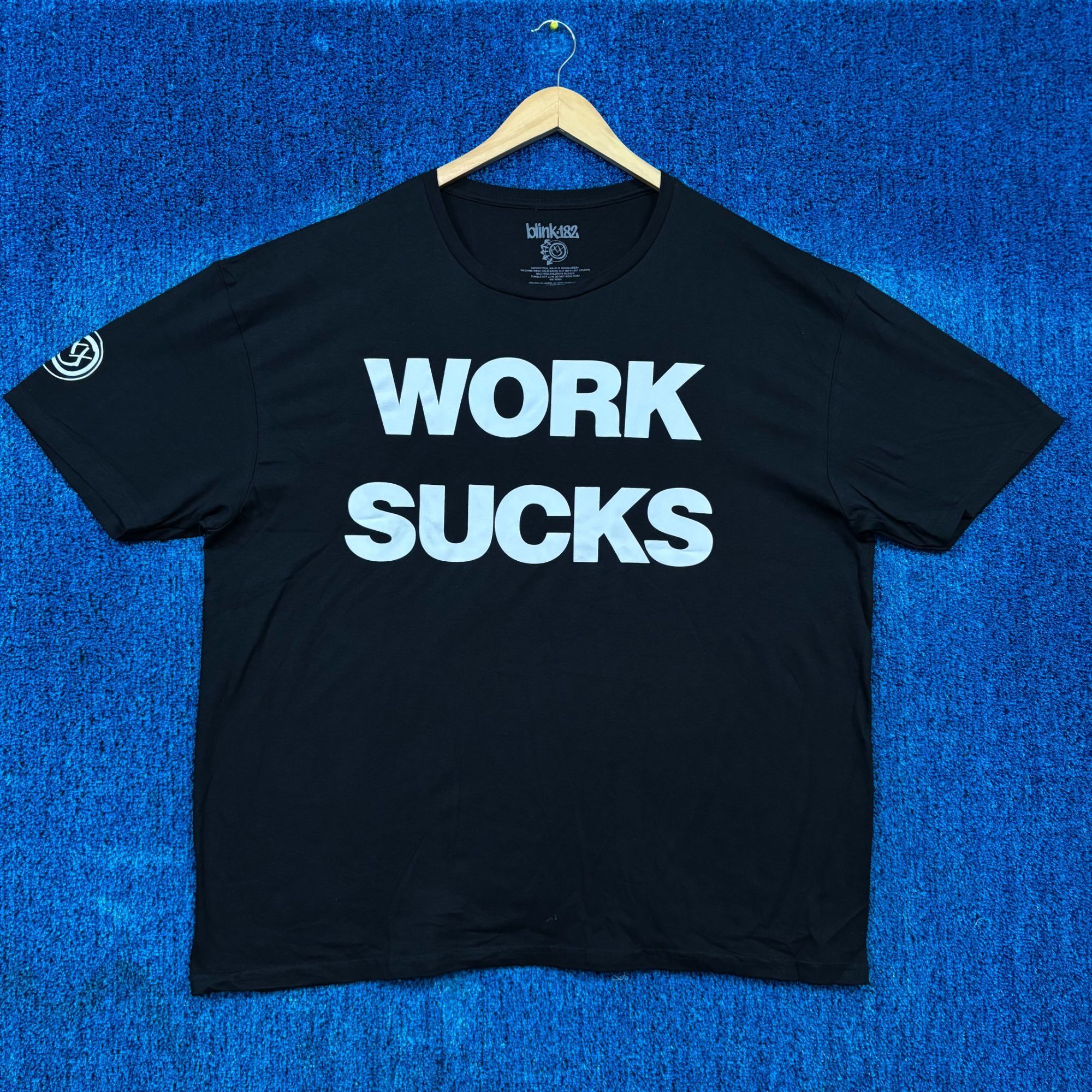 Band Tees Blink 182 Work Sucks One More Time Tour Pop Punk Band Tee 2x Hoodie, Sweatshirt | PodTeesHub.com