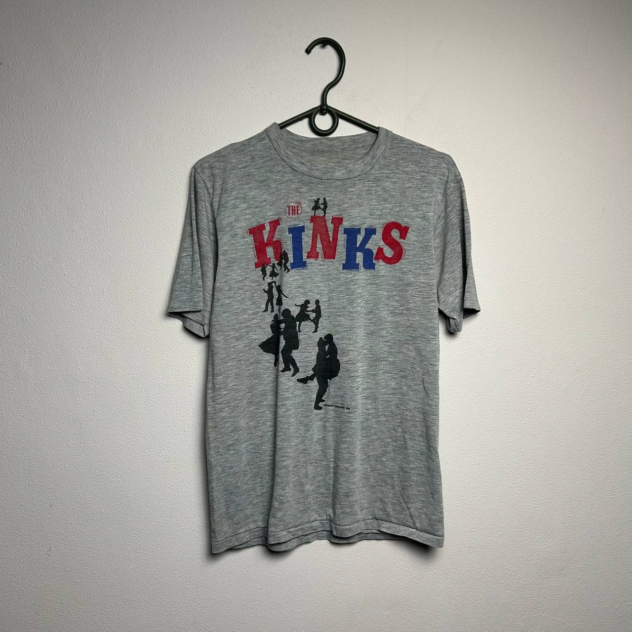 Band Tees Vintage The Kinks 1982 Come Dancing Big Logo Rock Band Tee Hoodie, Sweatshirt | PodTeesHub.com