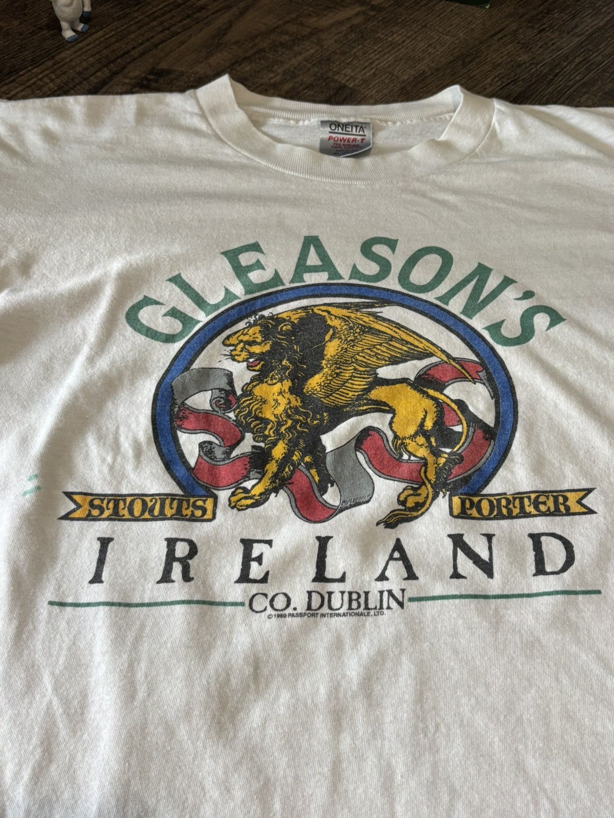 Vintage 80s Gleason S Dublin Irish Pub Distressed Graphic Tee Xl Hoodie, Sweatshirt | PodTeesHub.com