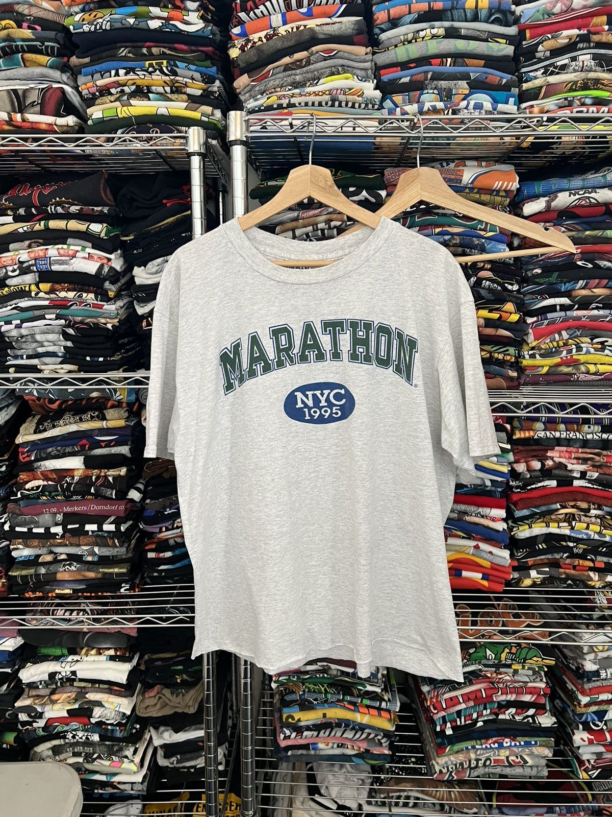 Gildan 1995 Marathon New York City Cropped Collegiate 90s Tee Hoodie, Sweatshirt | PodTeesHub.com