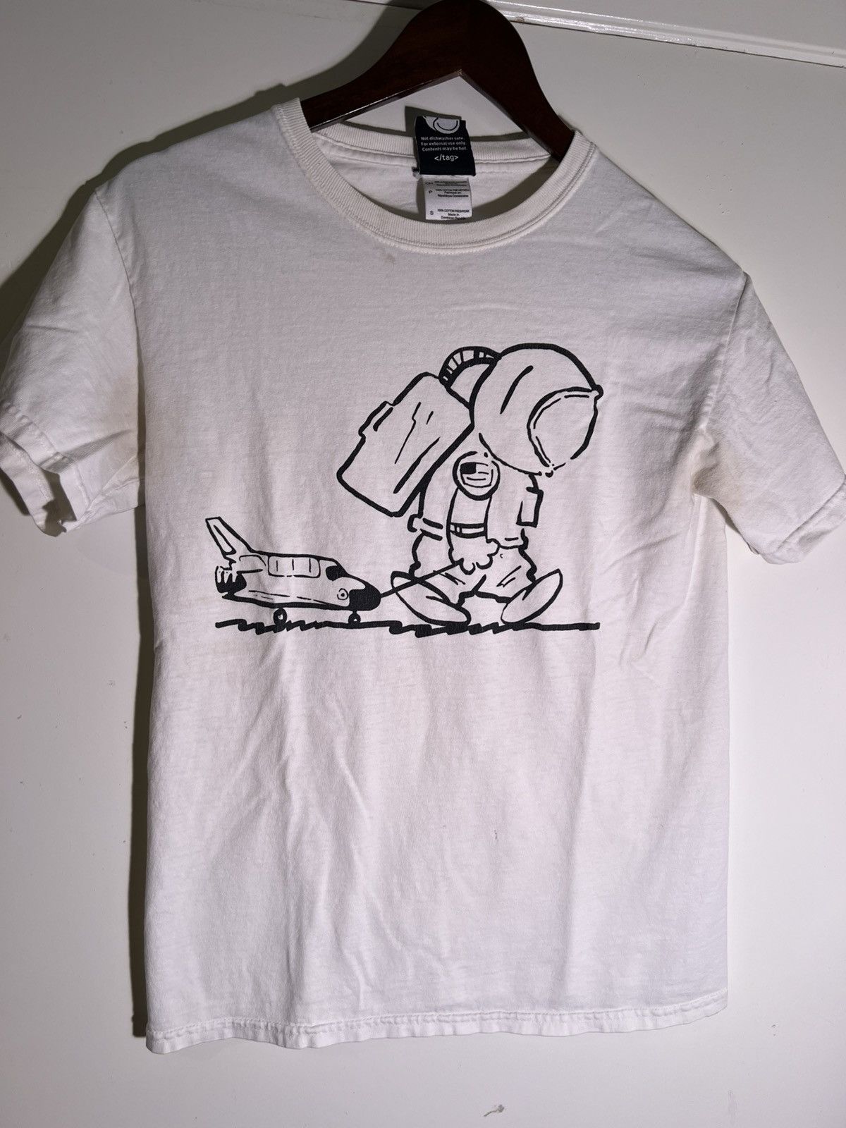Vintage 90 S 2000 S Y2k Vtg Vintage Thinkgeek Astronaut Retro Shirt Hoodie, Sweatshirt | PodTeesHub.com