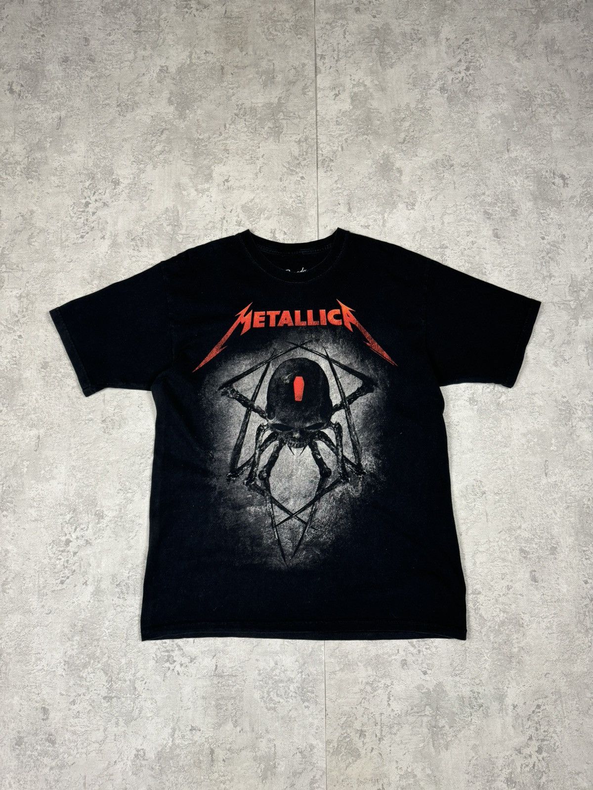 Metallica Spider Black Graphic Concert T Shirt Size L Hoodie, Sweatshirt | PodTeesHub.com