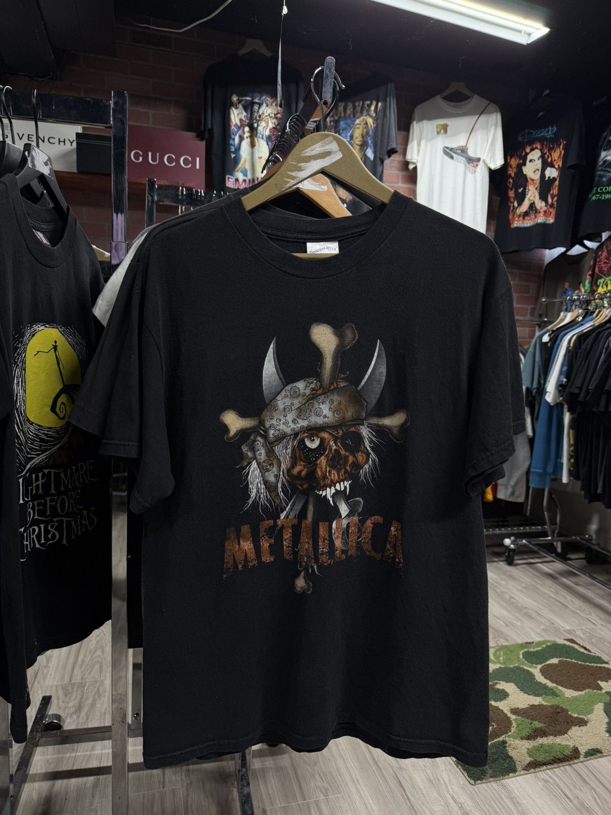 Vintage 90 S Metallica Band T Shirt Vtg Adult Size Medium Hoodie, Sweatshirt | PodTeesHub.com
