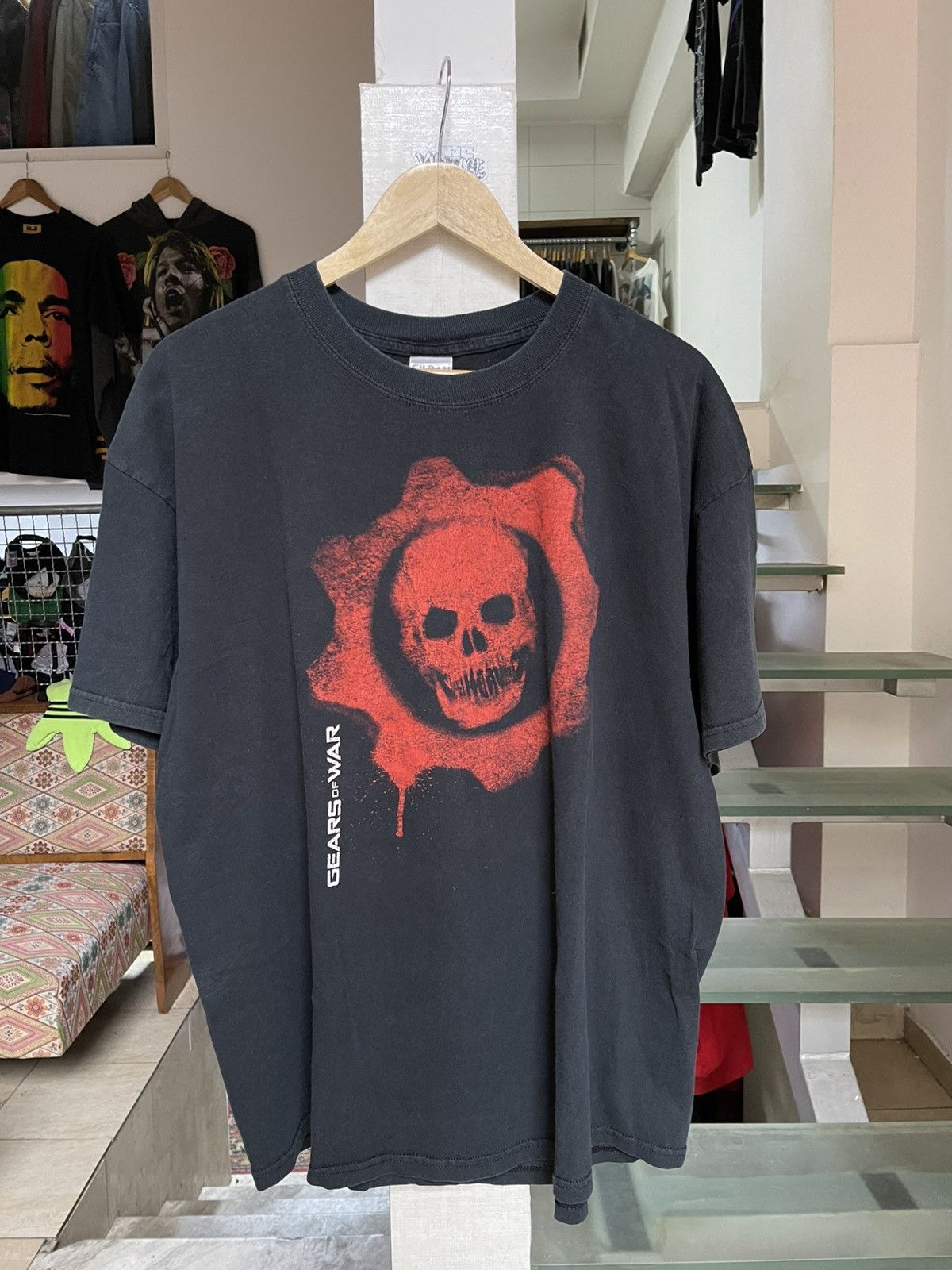 Vintage Gears Of War 2006 Video Game T Shirt Hoodie, Sweatshirt | PodTeesHub.com