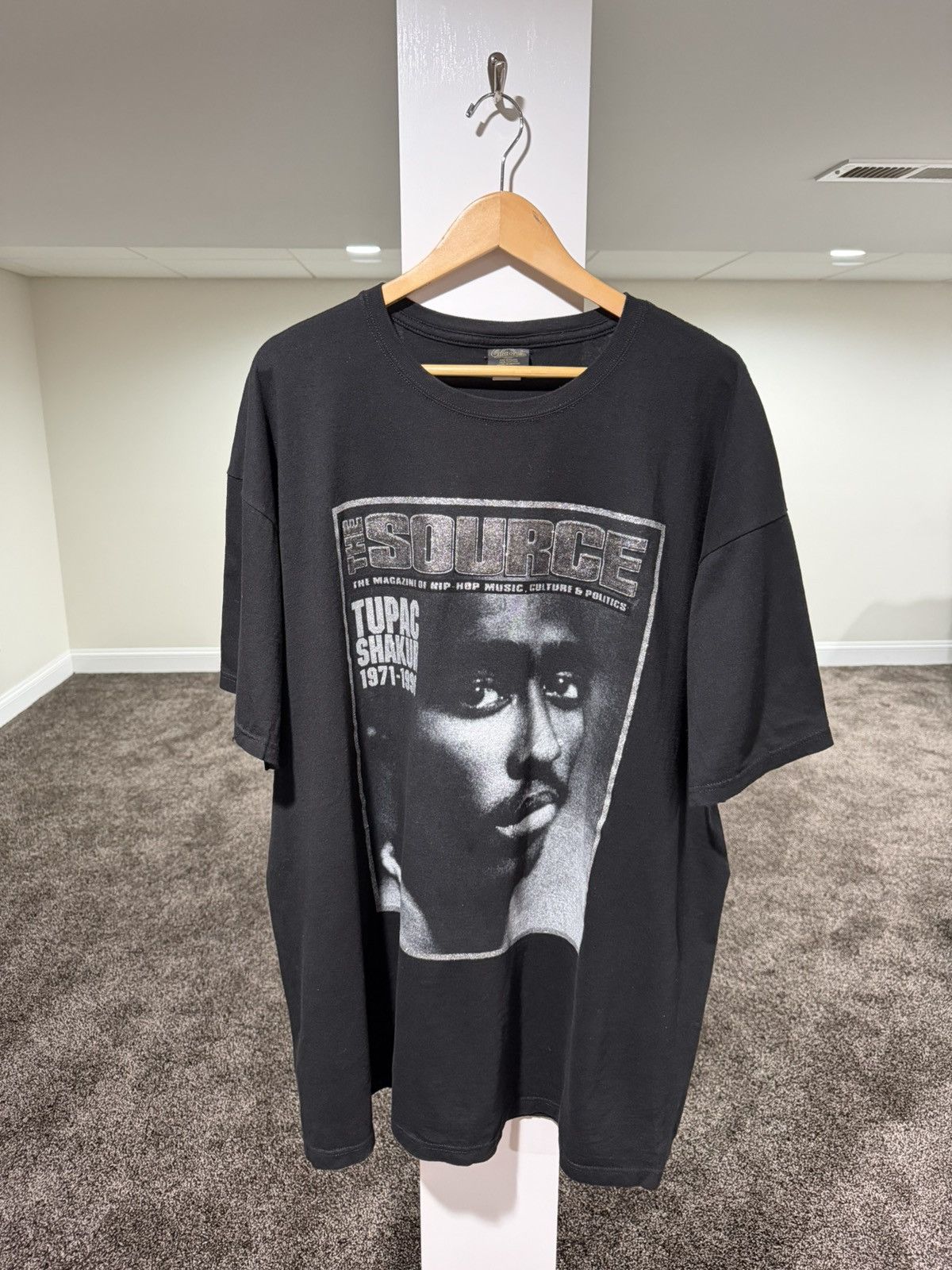 Vintage Tupac Big Face Source Magazine Black Rap T-Shirts, Hoodie, Sweatshirt