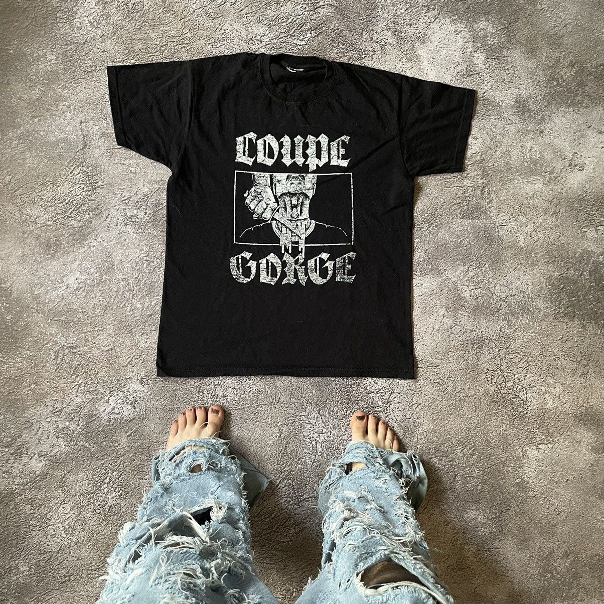 Vintage Y2k Skeleton Gorge Blood Dead Skulls Tour Horror Tee Hoodie, Sweatshirt | PodTeesHub.com