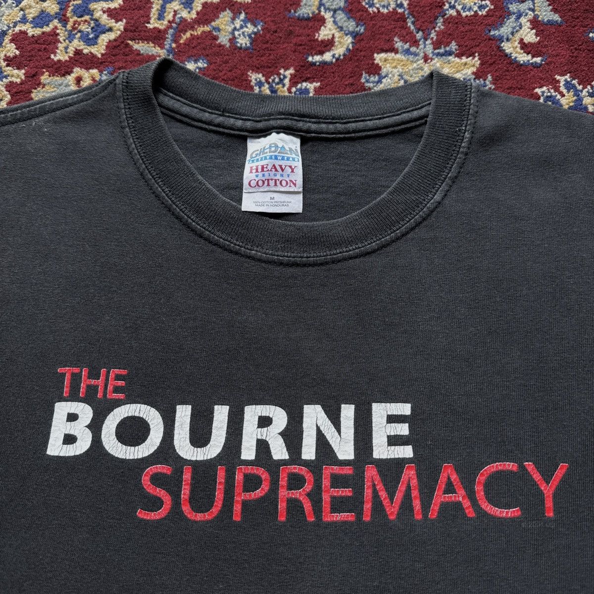 Vintage 2004 The Bourne Supremacy Spy Movie Film Promo Tee Y2k 00s Hoodie, Sweatshirt | PodTeesHub.com
