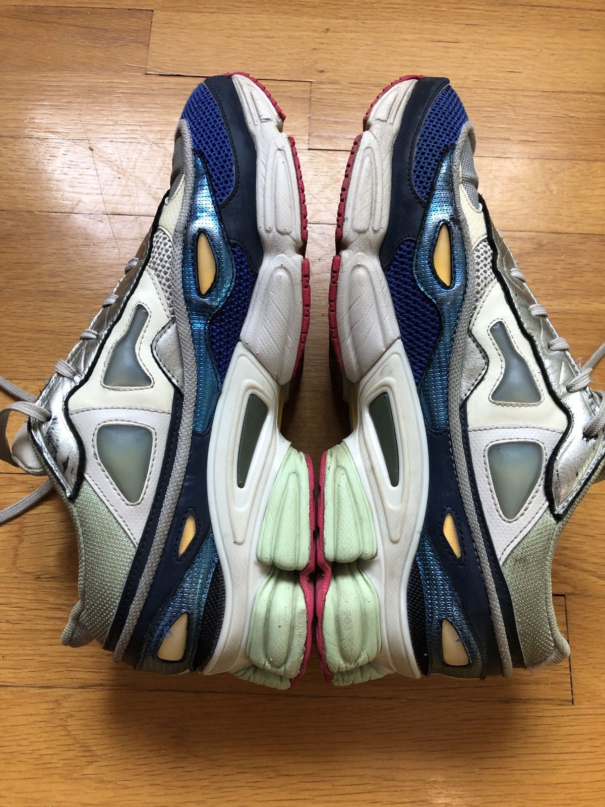 Simons Raf Simons Ozweego 2 Cwhite Supcol Bopink T-Shirts, Hoodie, Sweatshirt | PodTeesHub.com