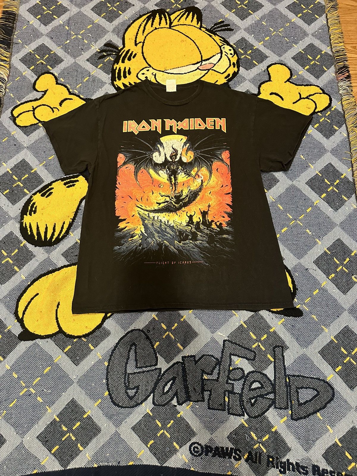 Band Tees Iron Maiden Flight Of Icarus 2018 Tour T Shirt Hoodie, Sweatshirt | PodTeesHub.com