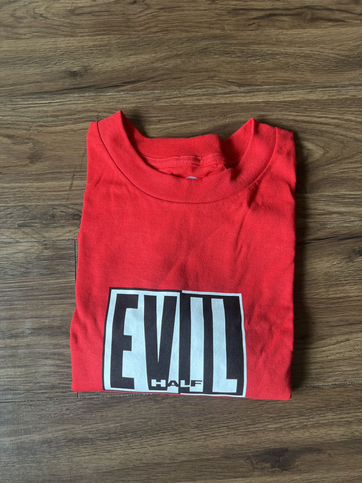 Evil Half Evil 6 Year S3 33 Split Red Size Medium T-Shirts, Hoodie, Sweatshirt