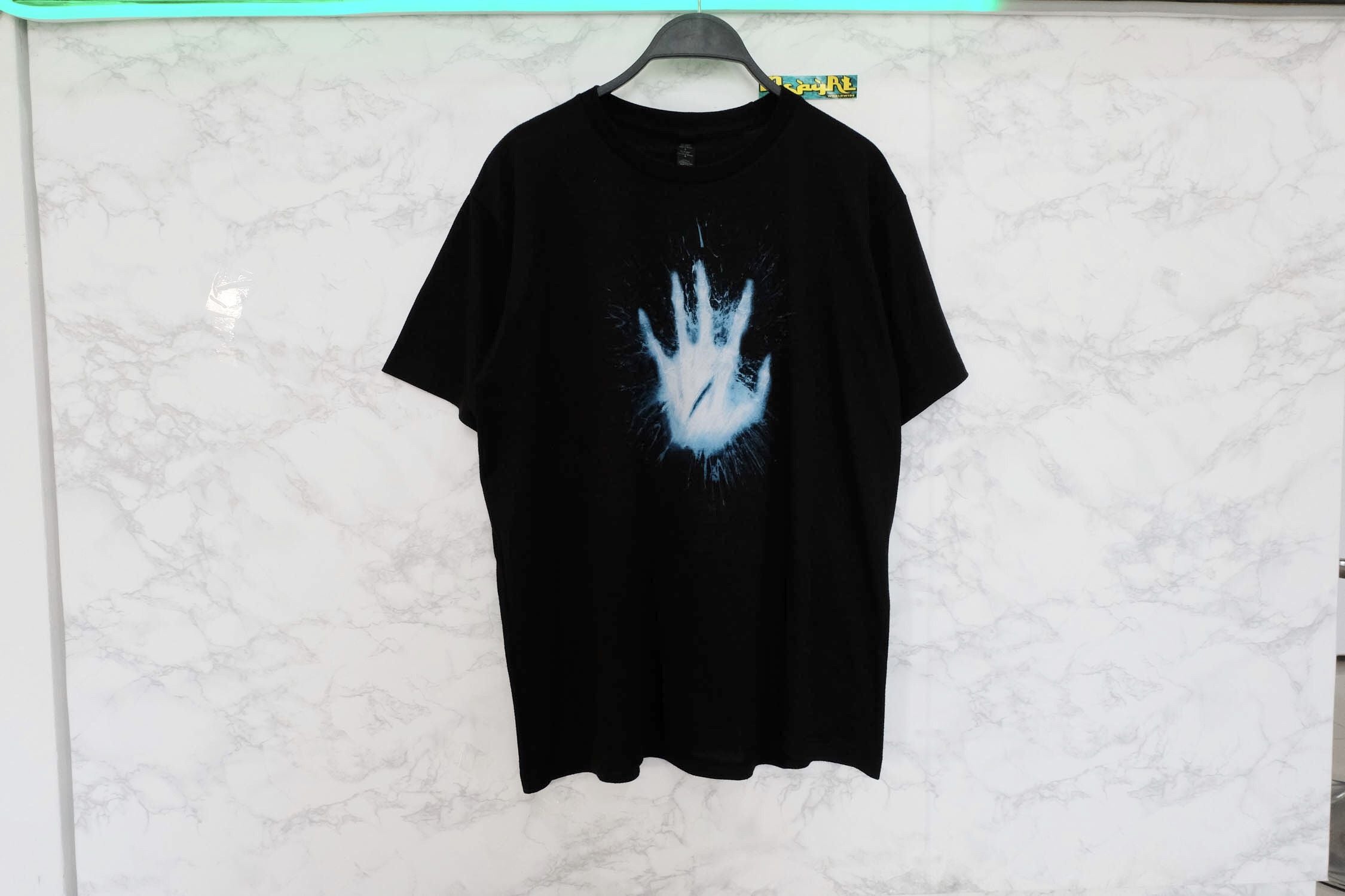 Playstation Middle Earth Shadow Of Mordor Middle Hand T-Shirts, Hoodie, Sweatshirt | PodTeesHub.com
