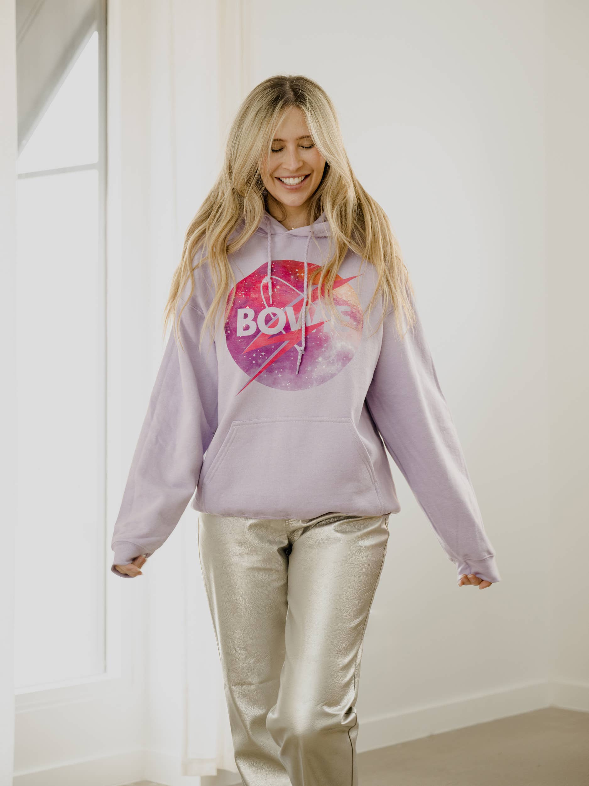 David Bowie Starman Telescope Orchid Hoodie T-Shirts, Sweatshirt | PodTeesHub.com