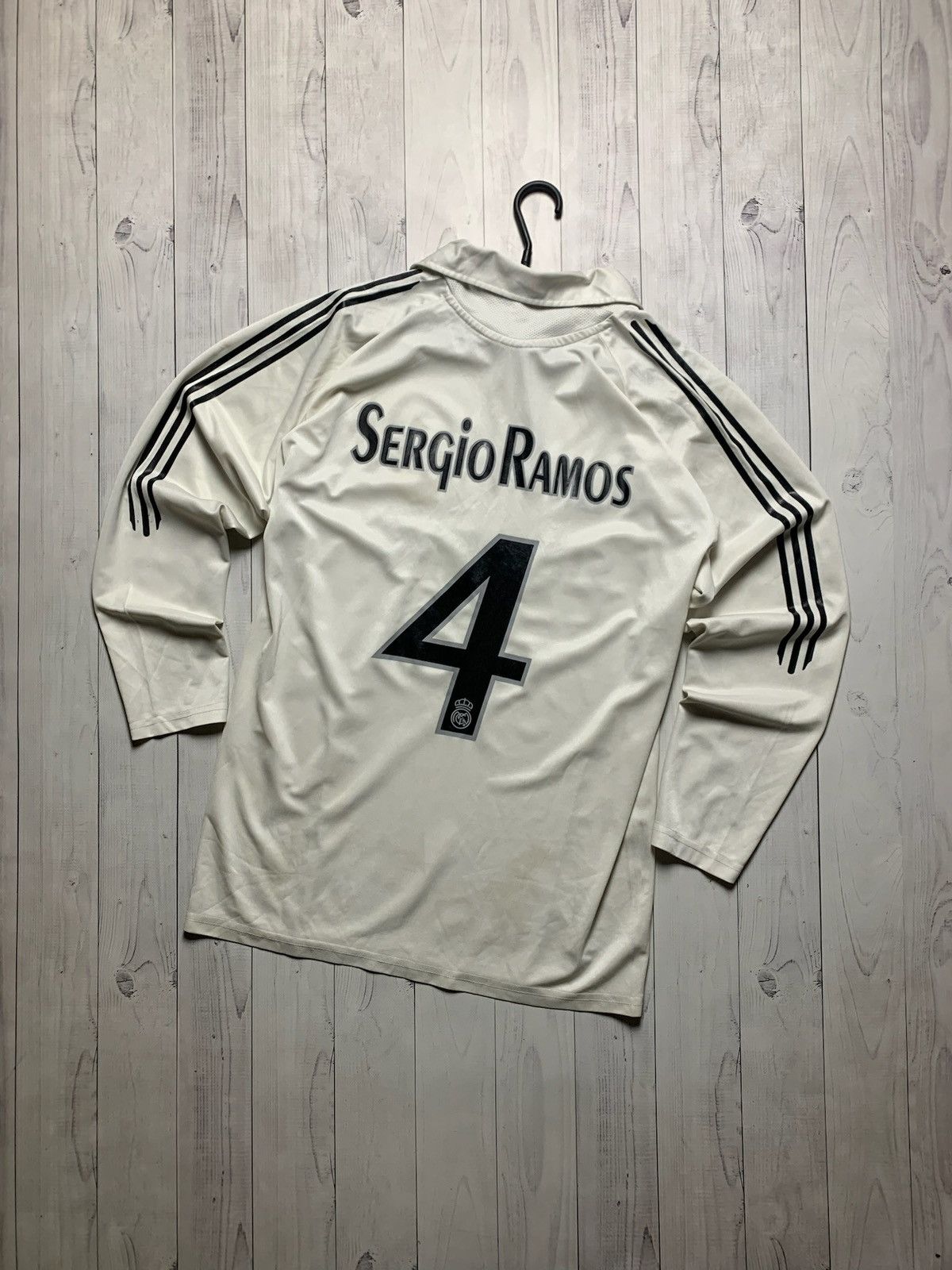 Vintage Rare Real Madrid Tee M Long Sleeve 4 Sergio Ramos Hoodie, Sweatshirt | PodTeesHub.com