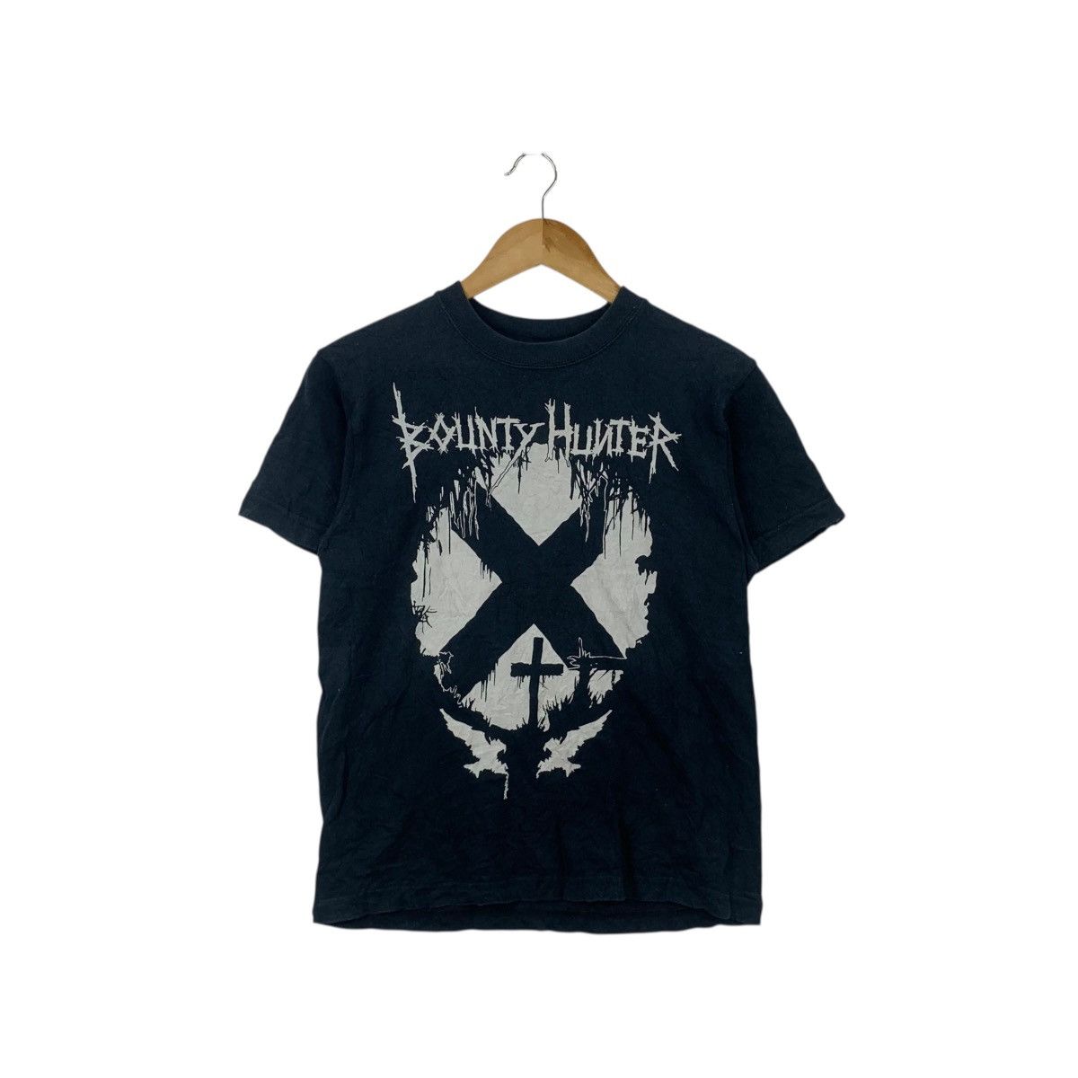 Hunter Vintage Bounty Hunter Hikaru Iwanaga Cross Horror Tee Shirt Hoodie, Sweatshirt | PodTeesHub.com