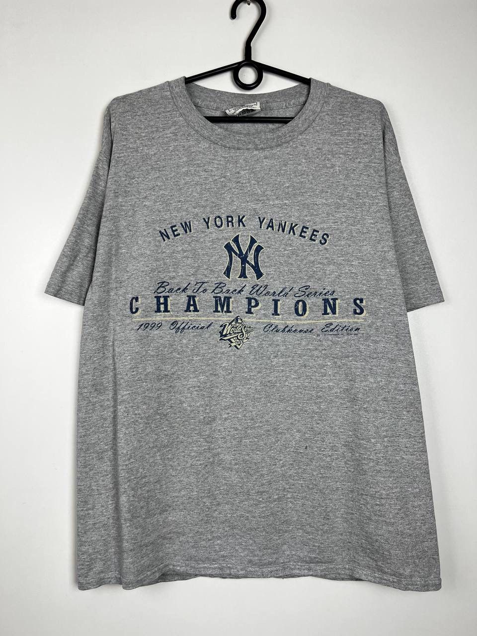 Vintage New York Yankees 90s Vintage T Shirts Size L Hoodie, Sweatshirt | PodTeesHub.com