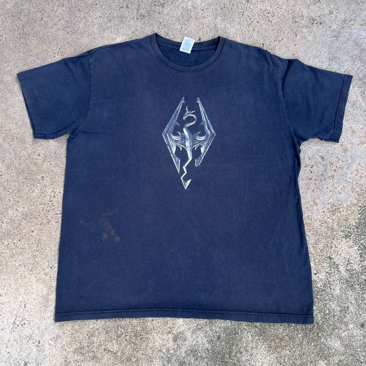The Game Vintage Y2k Skyrim Promo Tee Faded Bethesda Playstation Xbox Hoodie, Sweatshirt | PodTeesHub.com