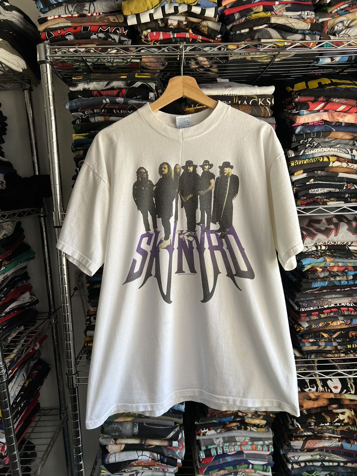 All Sport 1999 Lynyrd Skynyrd Still Smokes Tour Lighter Tee Hoodie, Sweatshirt | PodTeesHub.com