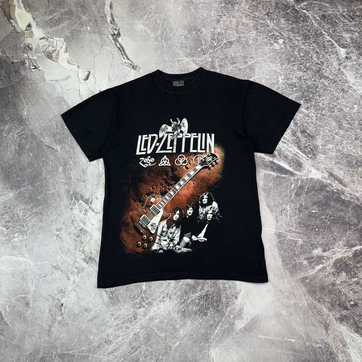 Led Zeppelin Vintage 00s Led Zeppelin T Shirt Big Logo Zoso Rock Merch M Hoodie, Sweatshirt | PodTeesHub.com