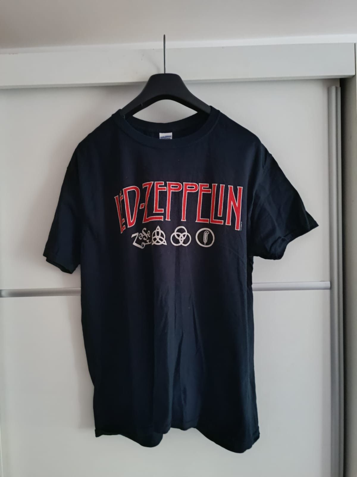Zeppelin Led Zeppelin Vintage T Shirt Gildan Hoodie, Sweatshirt | PodTeesHub.com