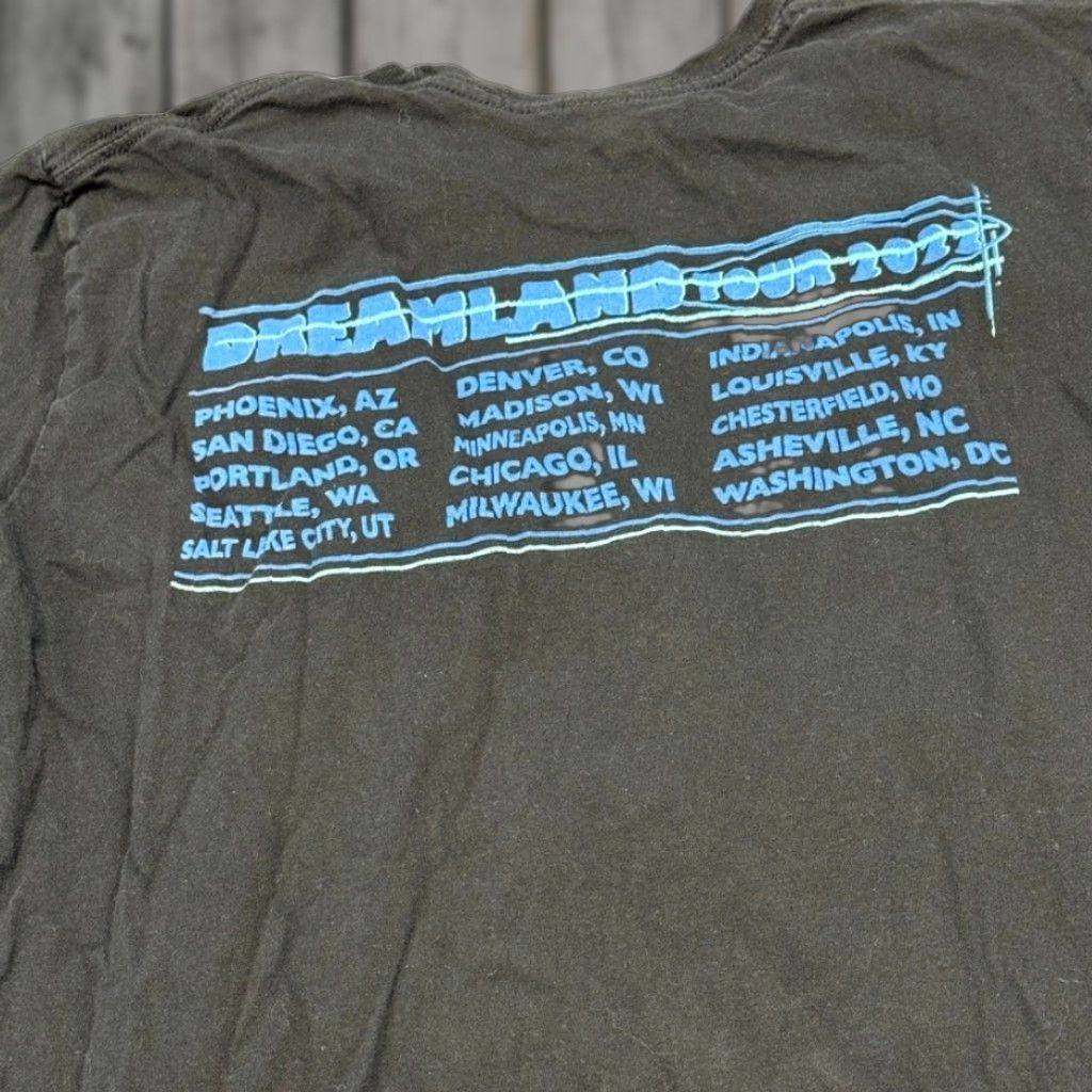 Gildan Vintage Glass Animals Dreamland Tour 2021 Black Band M Shirt Casual Gildan Softs T-Shirts, Hoodie, Sweatshirt