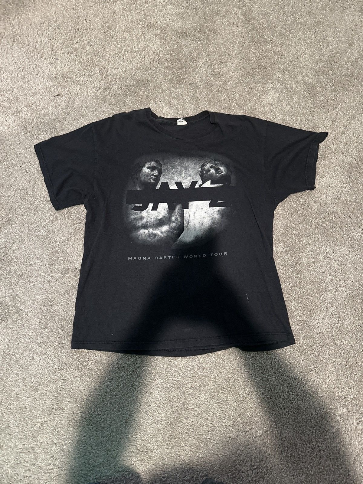 Z Jay Z Magna Carta World Concert Tour Shirt Preowned Used Hoodie, Sweatshirt | PodTeesHub.com