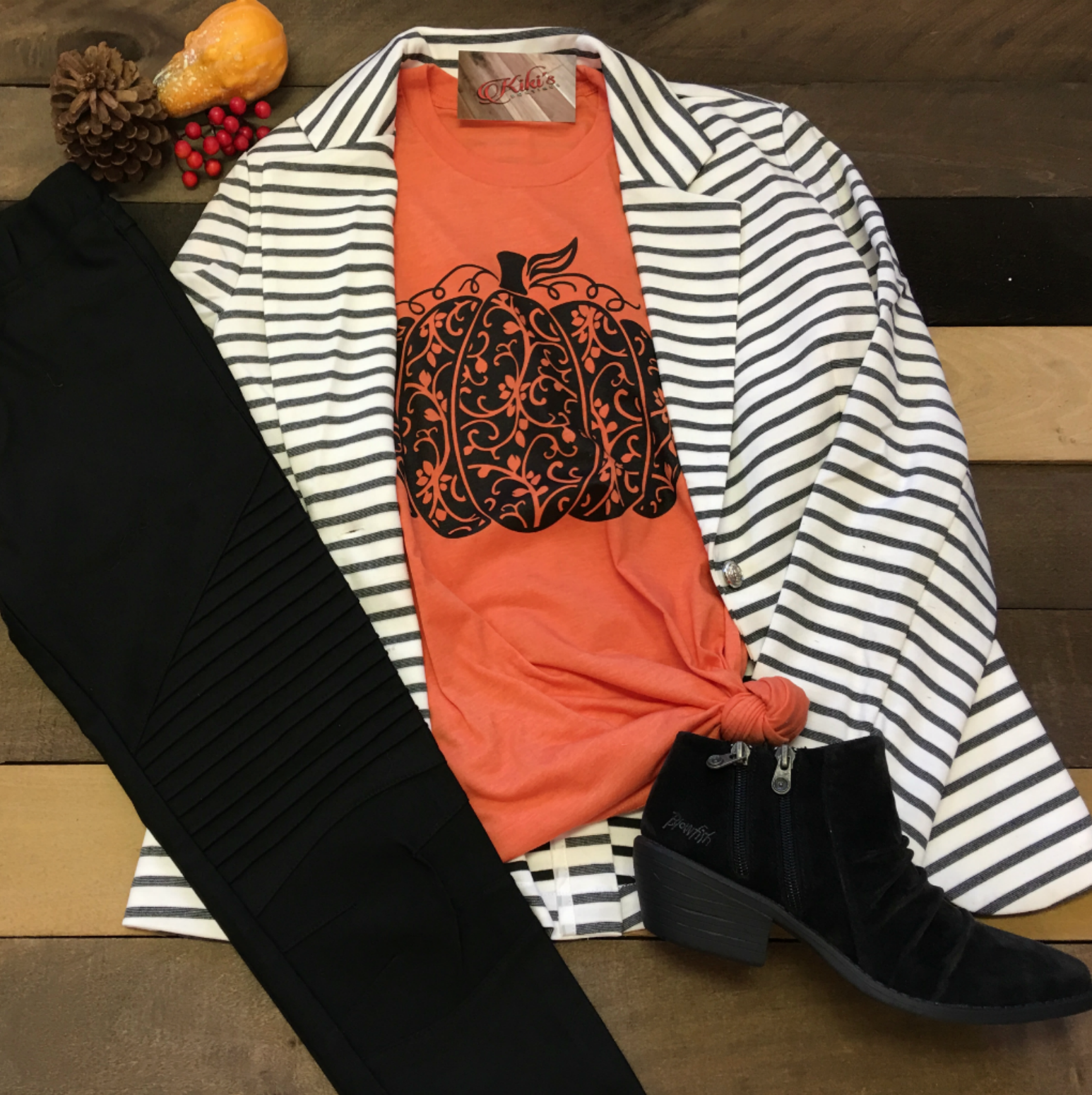 Swirly Pumpkin Tee Hoodie, Sweatshirt | PodTeesHub.com