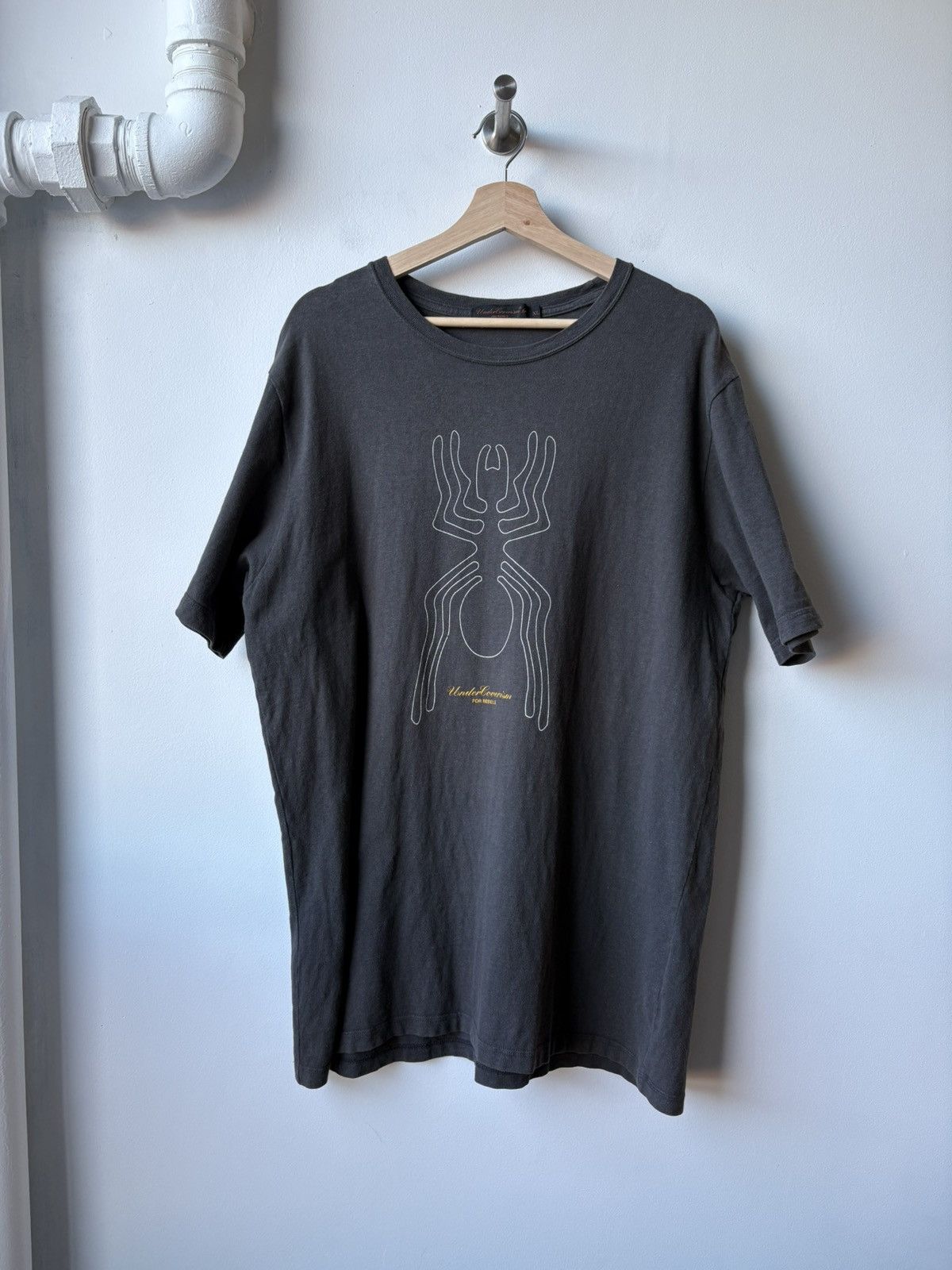 Fragment Ss06 Spider Graphic Tee Hoodie, Sweatshirt | PodTeesHub.com