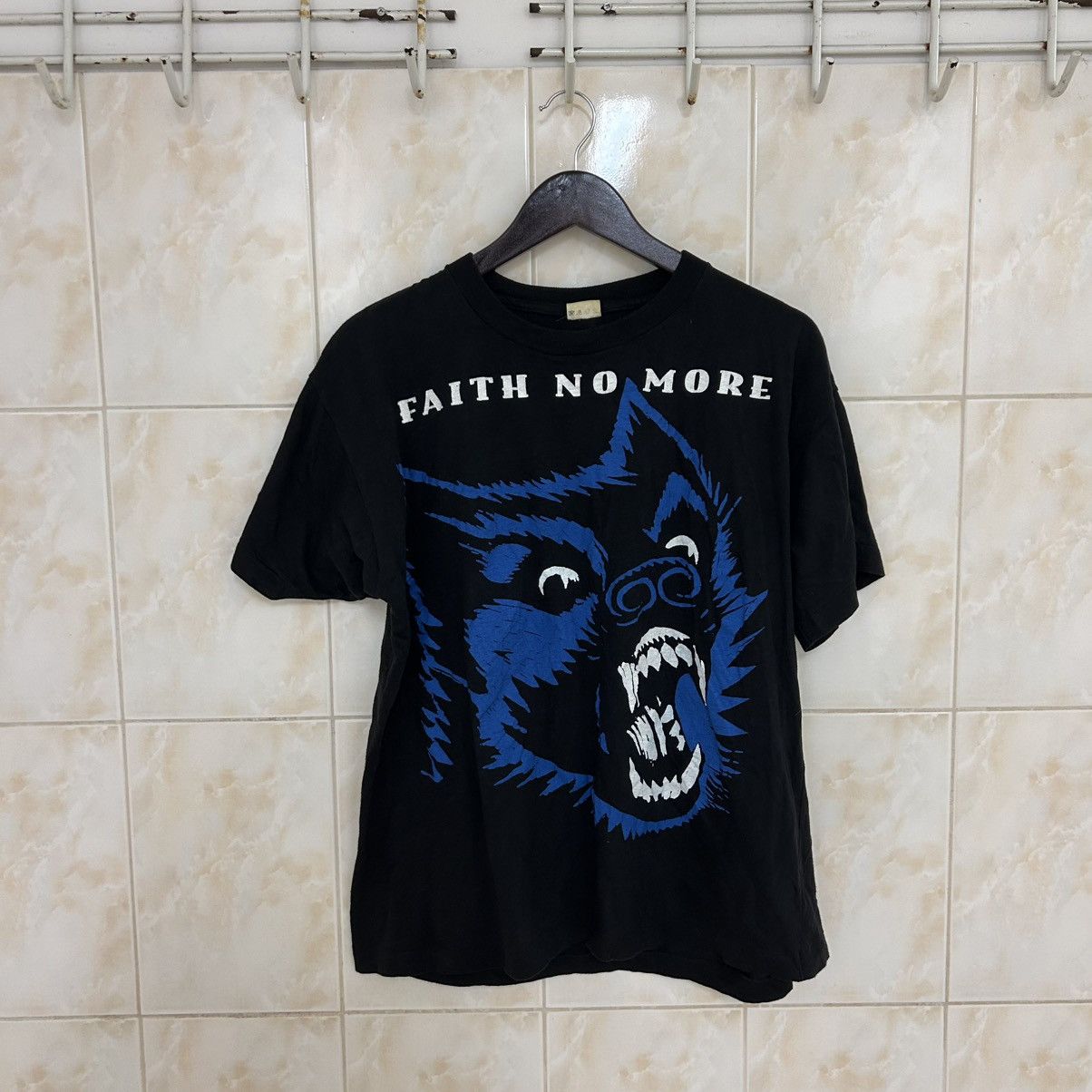 Band Faith No More Band Extra Rare One One Seam T-Shirts, Hoodie, Sweatshirt