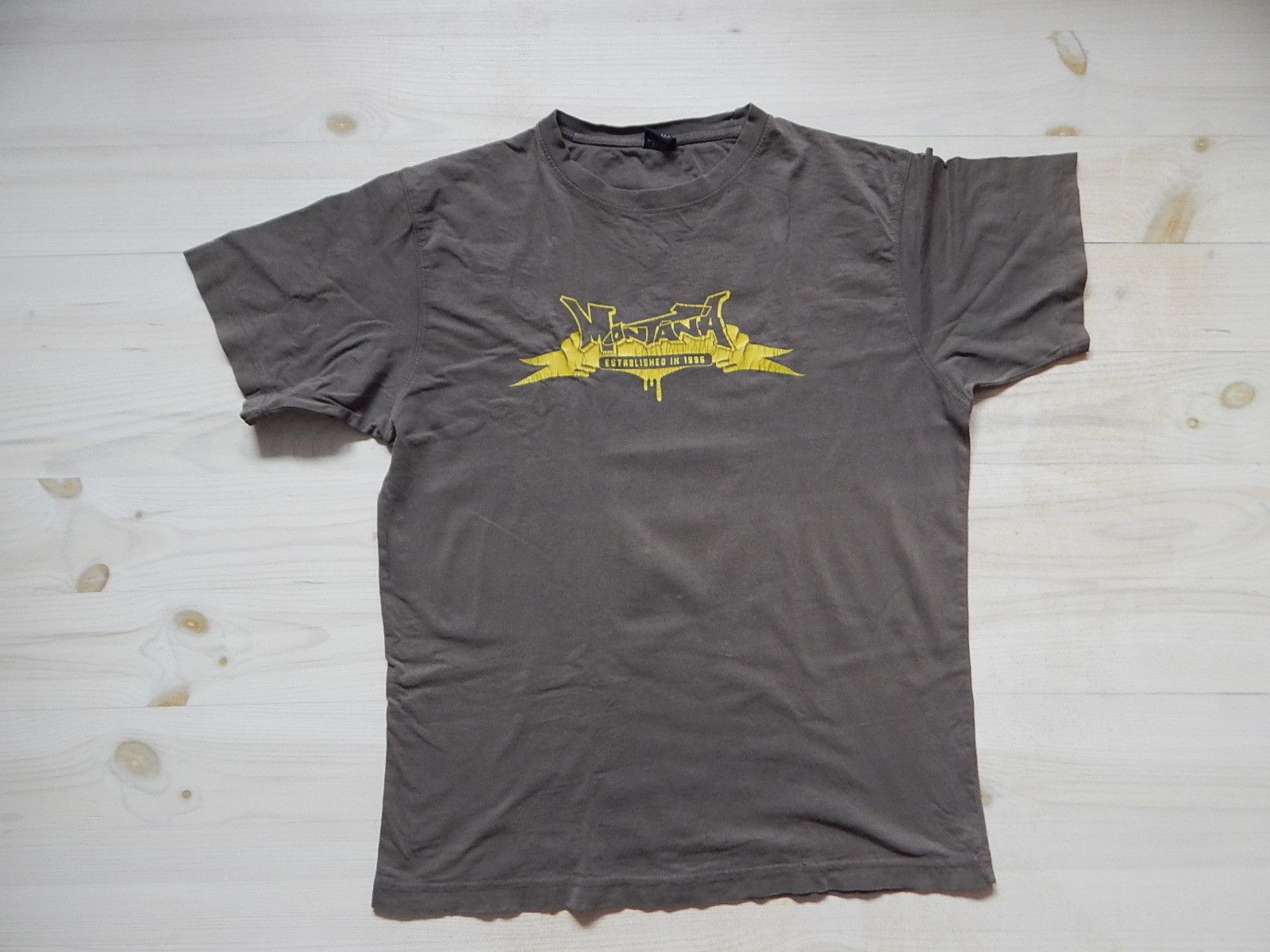 Vintage Montana Cans Spray Paint Graffiti Distressed Tee Hoodie, Sweatshirt | PodTeesHub.com