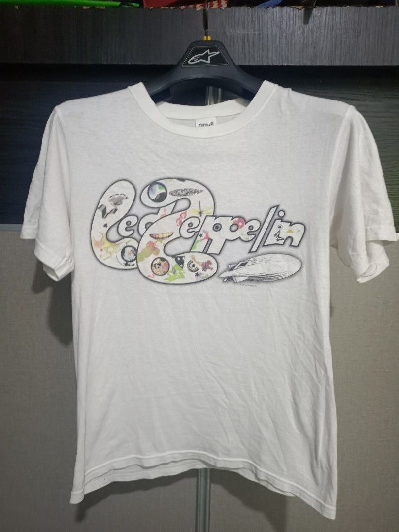 Led Zeppelin Vintage 2001 Led Zeppelin Iii Album Tee Hoodie, Sweatshirt | PodTeesHub.com