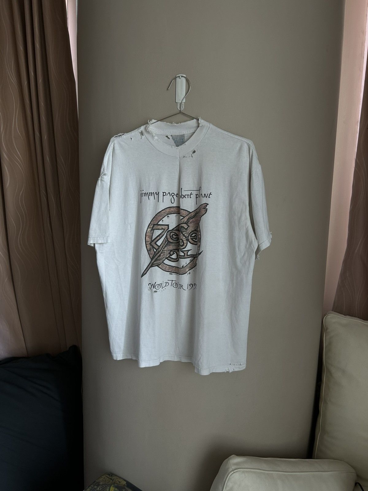 Band Tees Led Zeppelin Robert Plant Distressed Vintage T Shirt 90s Hoodie, Sweatshirt | PodTeesHub.com
