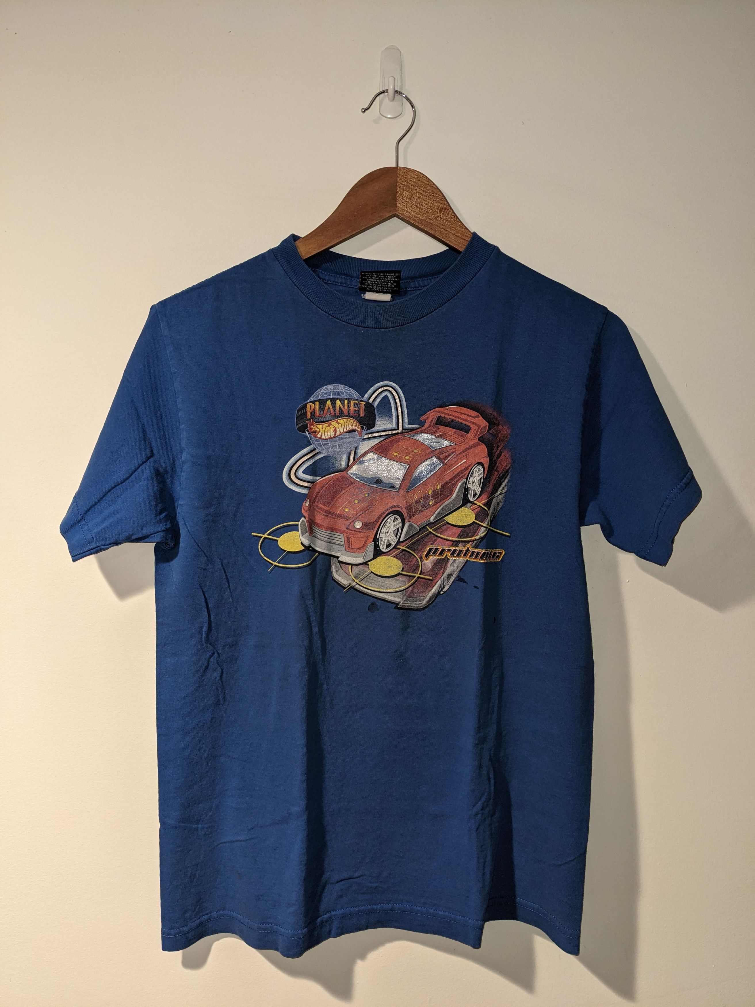 Vintage 2002 Hot Wheels Planet Car Race Youth 14 16 T Shirt Hoodie, Sweatshirt | PodTeesHub.com