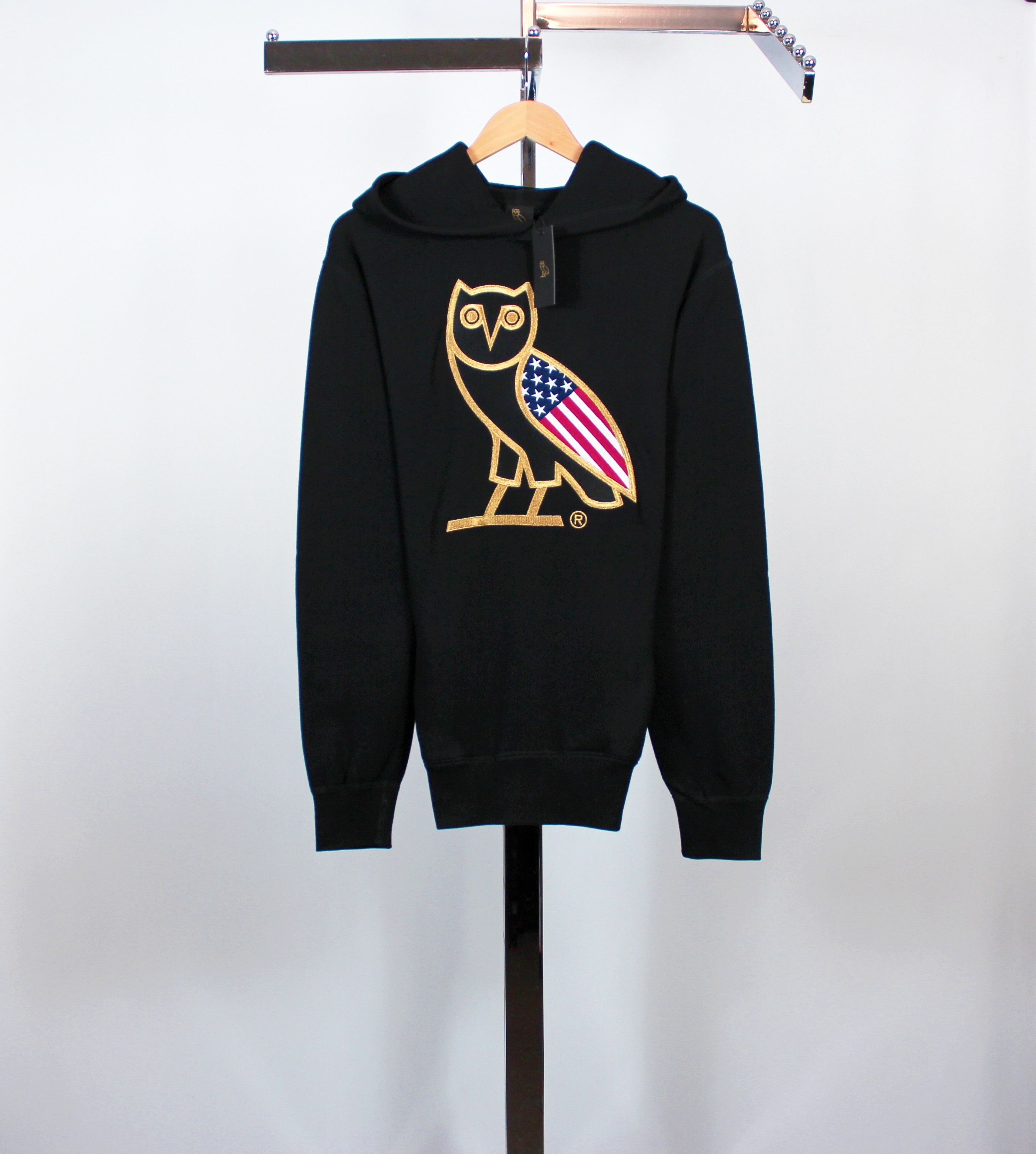 October S Very Own Ovo Usa Og Owl Gold Flag Hoodie Chicago Flagship Exclusive T-Shirts, Sweatshirt | PodTeesHub.com