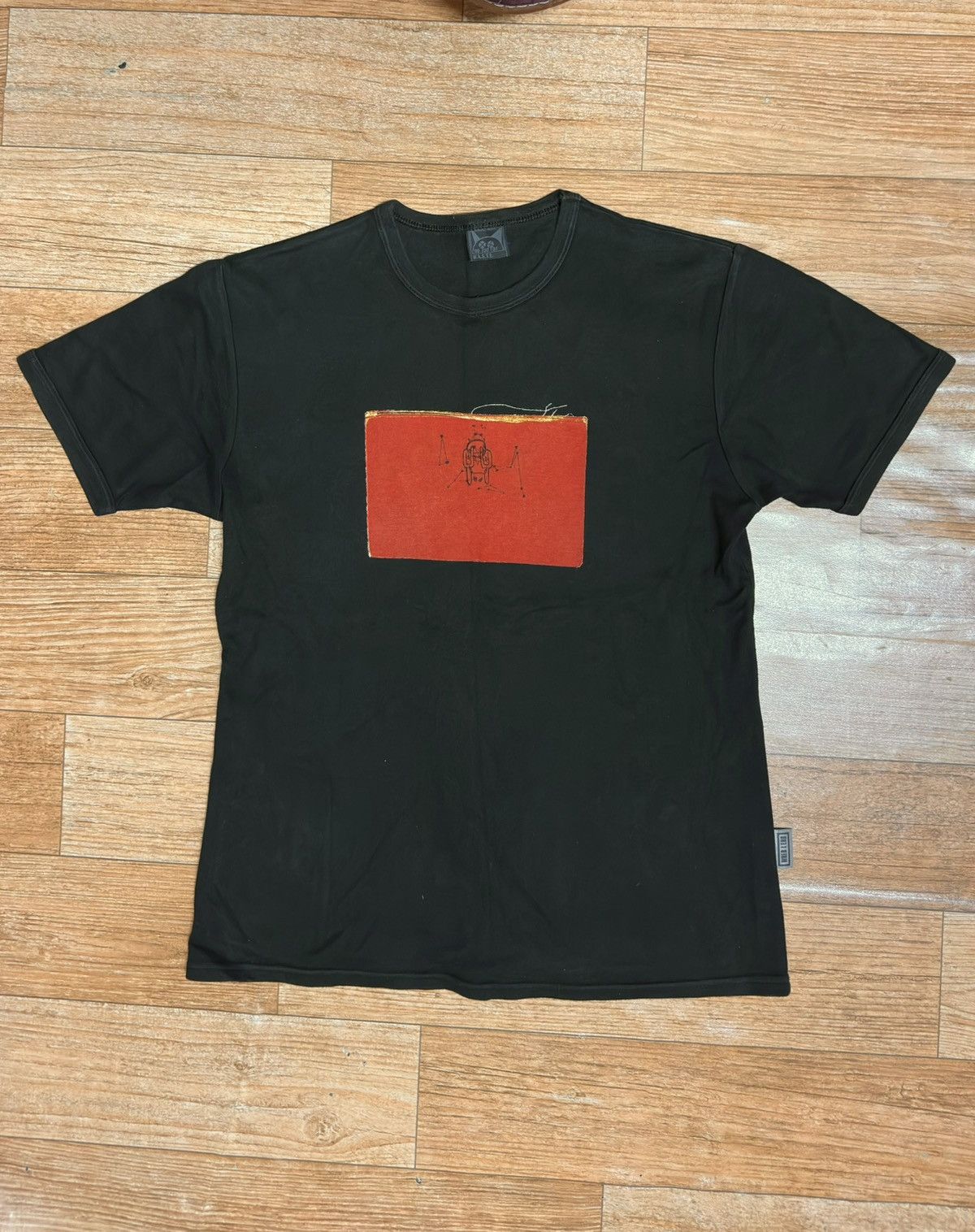 Band Tees Vintage Radiohead Amnesiac T Shirt Hoodie, Sweatshirt | PodTeesHub.com