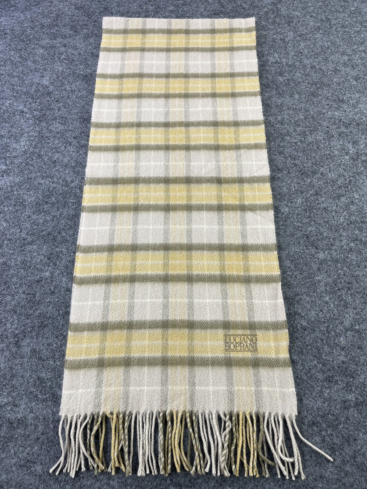 Vintage Luciano Soprani Scarf Muffler Neckwear T145 T-Shirts, Hoodie, Sweatshirt | PodTeesHub.com