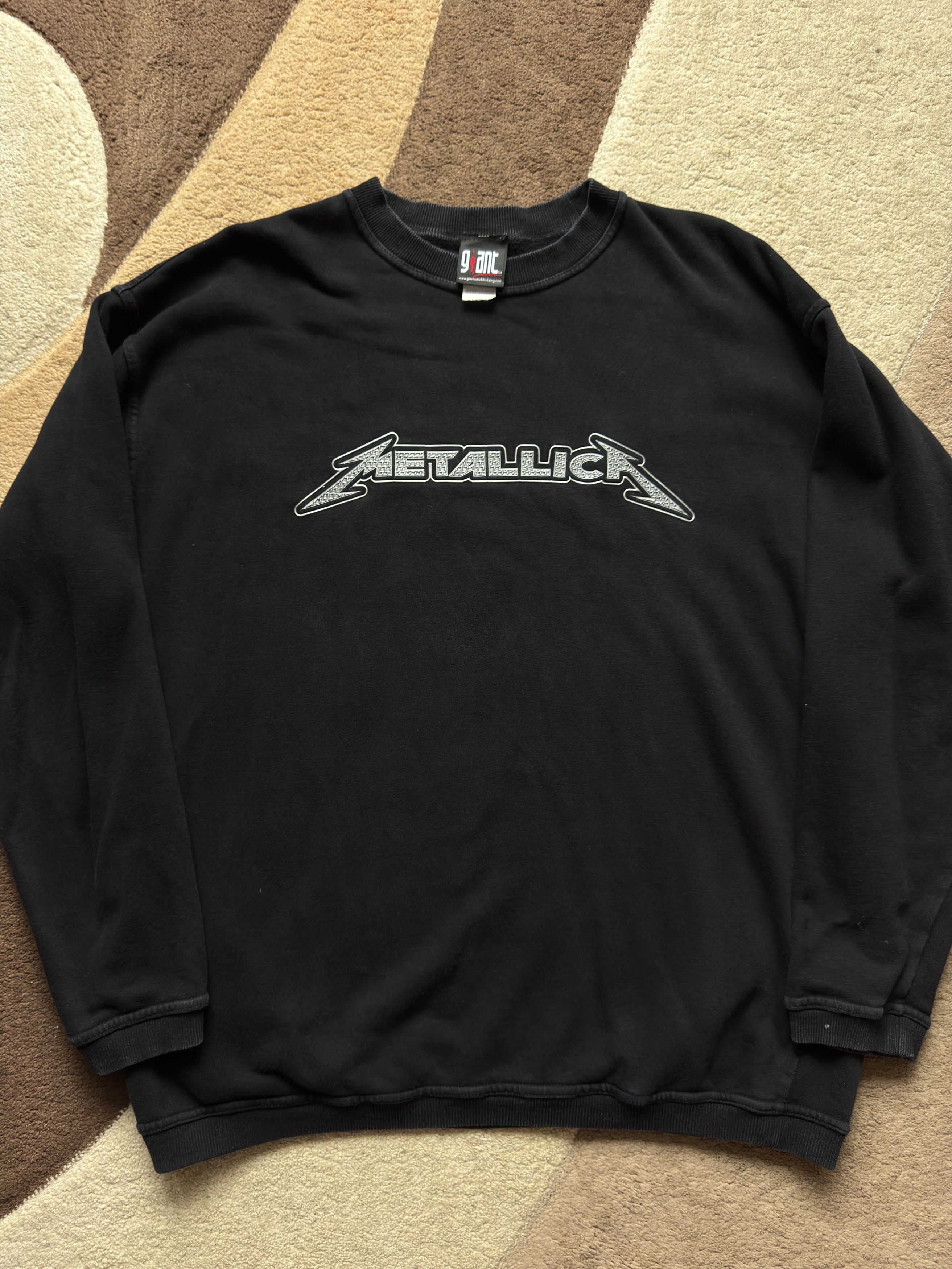 Metallica Vintage 2000s Giant Tag Sweatshirt Metal Silver T-Shirts, Hoodie | PodTeesHub.com