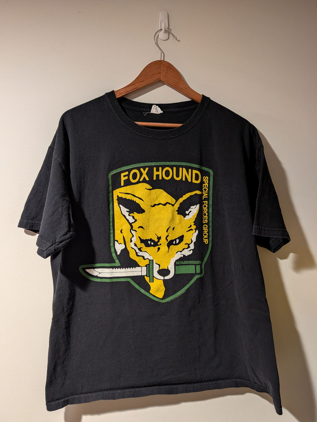 Playstation Fox Hound T Shirt Metal Gear Solid Konami Vintage 2011 Hoodie, Sweatshirt | PodTeesHub.com
