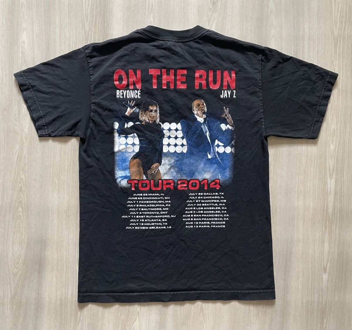 Vintage Beyonce Jay Z On The Run Tour 2014 Concert Tee Rap Sz M Hoodie, Sweatshirt | PodTeesHub.com
