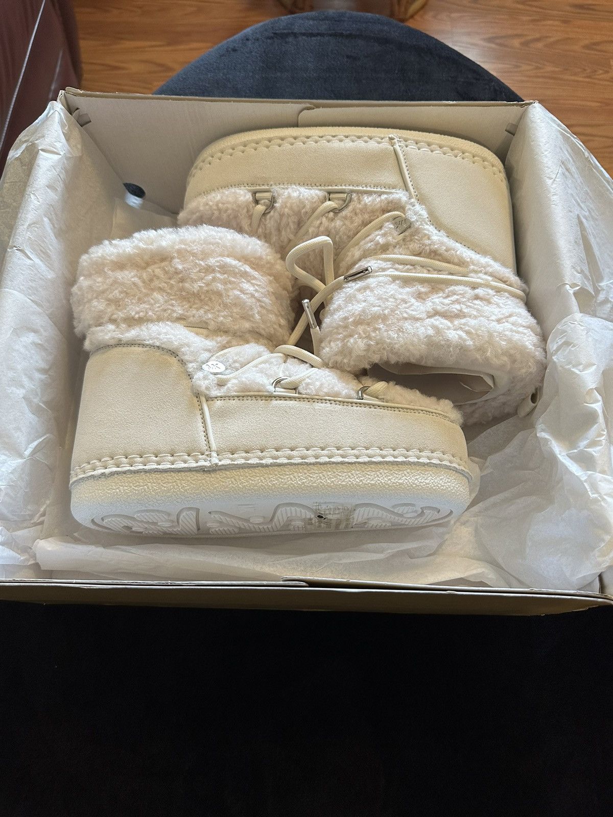 Michael Kors Micheal Kors Zelda Bootie Sherpa And Suede Boot T-Shirts, Hoodie, Sweatshirt | PodTeesHub.com
