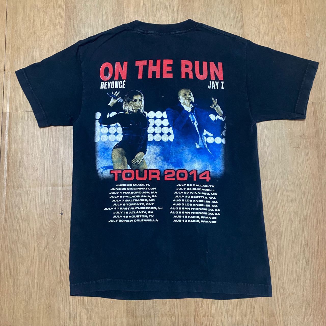 Jay Z On The Run Rapper Tshirt Hoodie, Sweatshirt | PodTeesHub.com