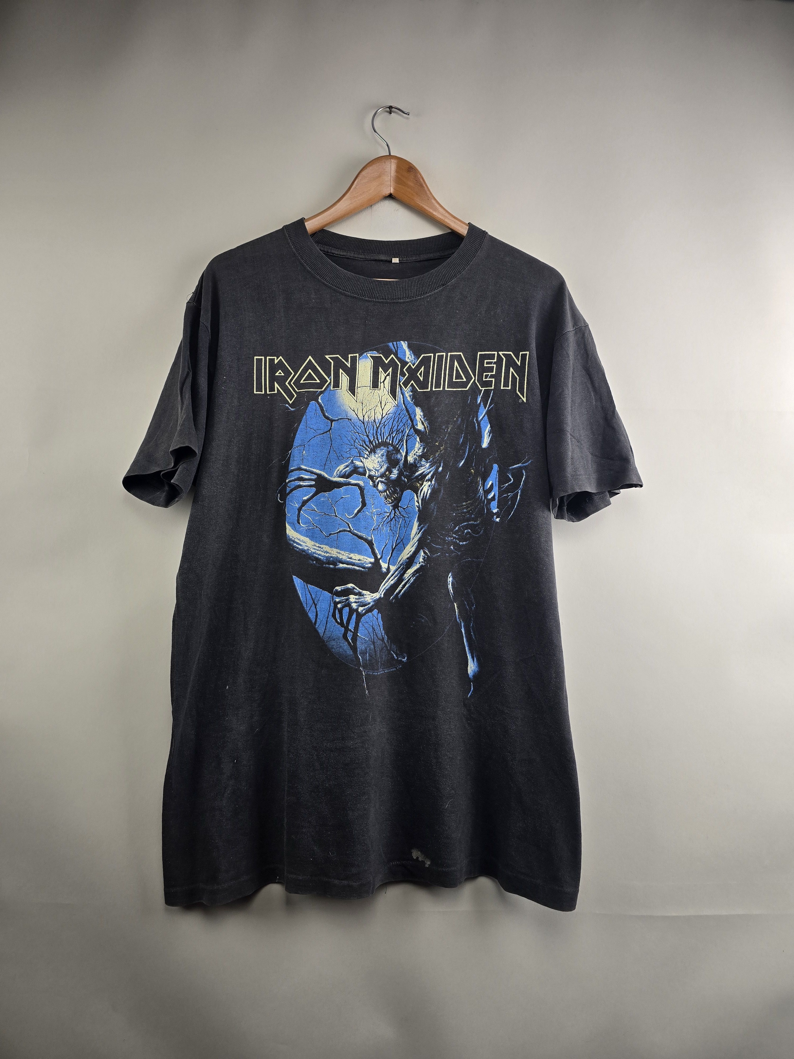 Iron Maiden X Vintage 1992 Iron Maiden Fear Of The Dark Xl 22 5 30 T-Shirts, Hoodie, Sweatshirt | PodTeesHub.com