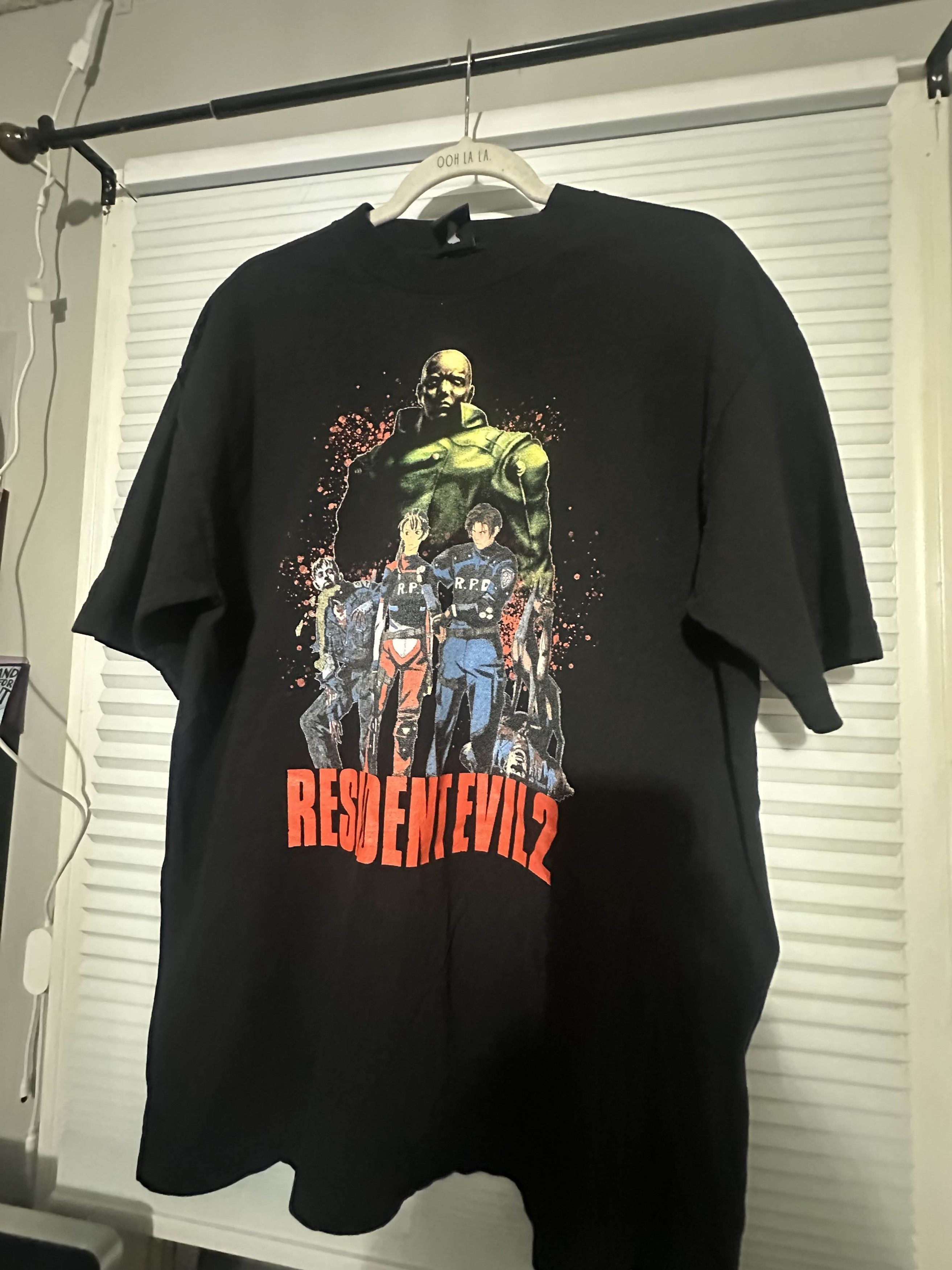 Other Resdient Evil 2 Vintage Shirt Thr1ft L1f3 Large Hoodie, Sweatshirt | PodTeesHub.com