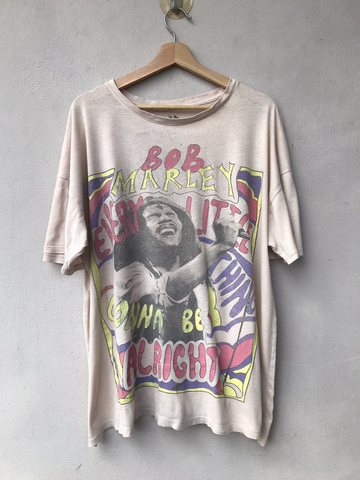 Band Tees Bob Marley Gonna Be Alright Distressed Tee Hoodie, Sweatshirt | PodTeesHub.com