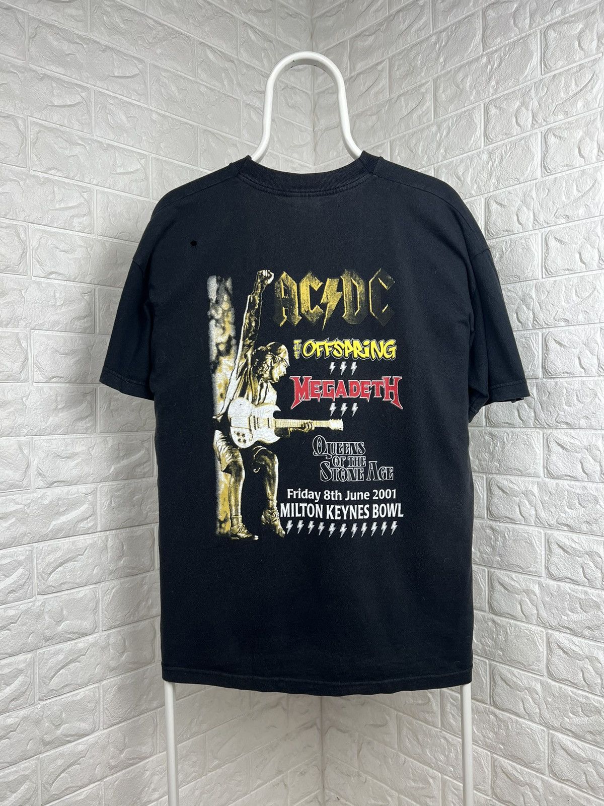 Vintage Milton Keynes Bowl The Offspring Megadeth T-Shirts, Hoodie, Sweatshirt | PodTeesHub.com