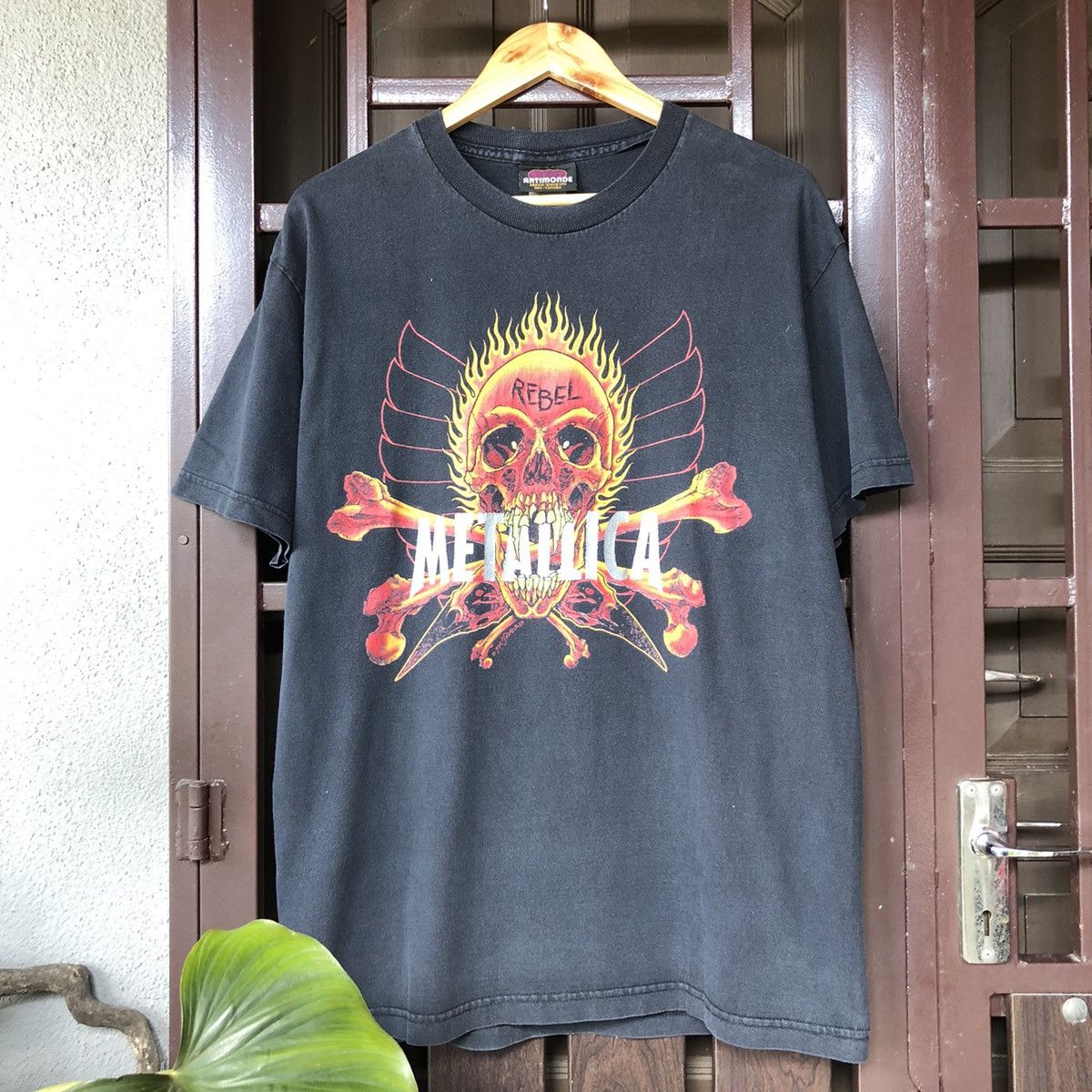 Metallica X Vintage Sunfaded Vintage 90s Metallica Rebel Pushead Tshirt Hoodie, Sweatshirt | PodTeesHub.com